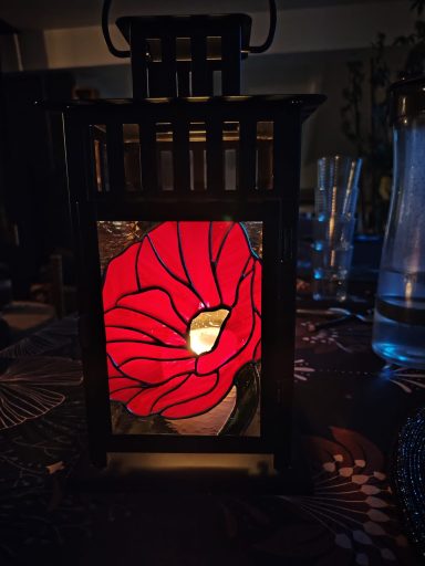 Lanterne façade fleur, côtés unis ambre clair